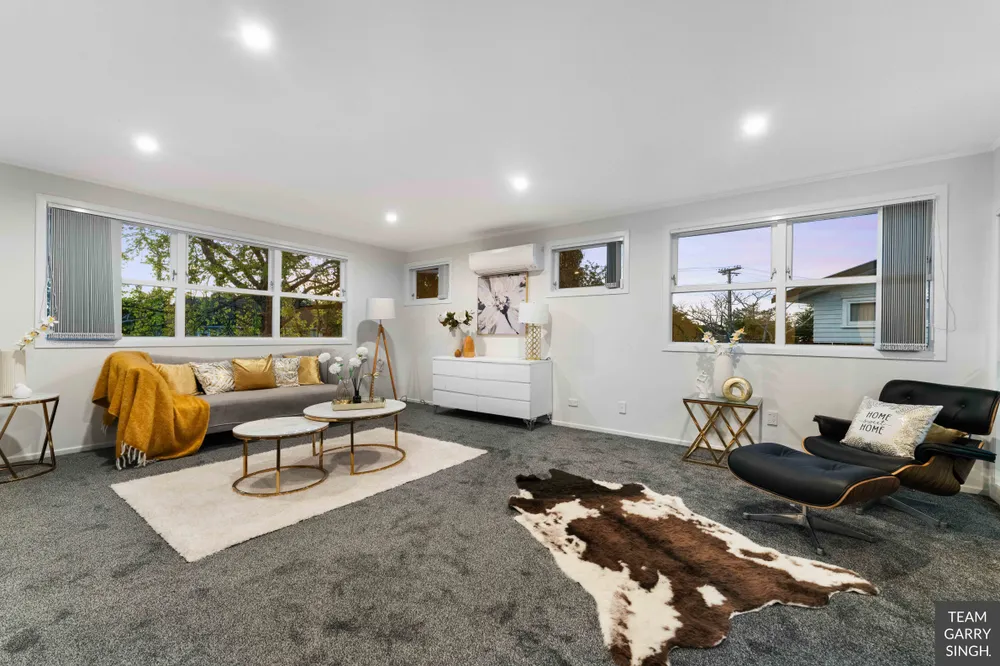 Photos of 34 Antrim Crescent