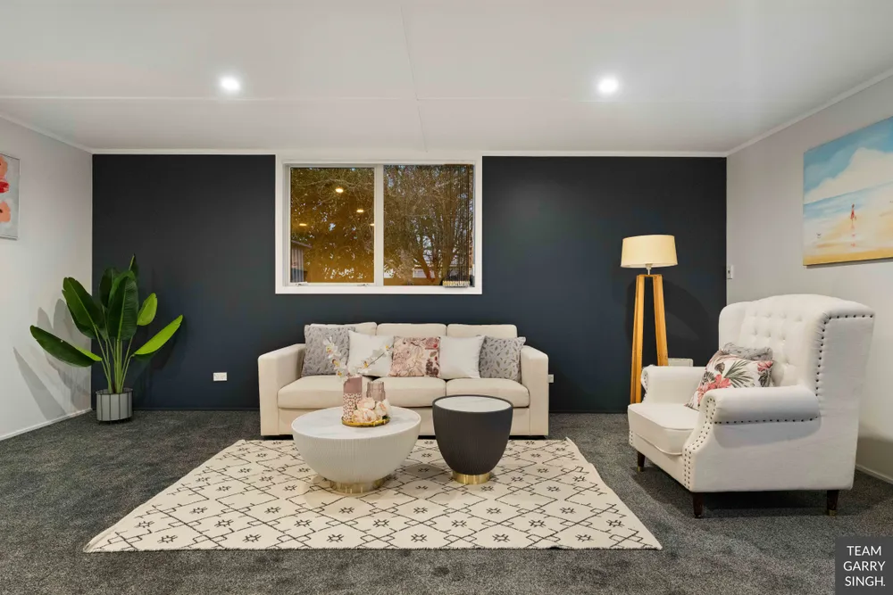 Photos of 34 Antrim Crescent
