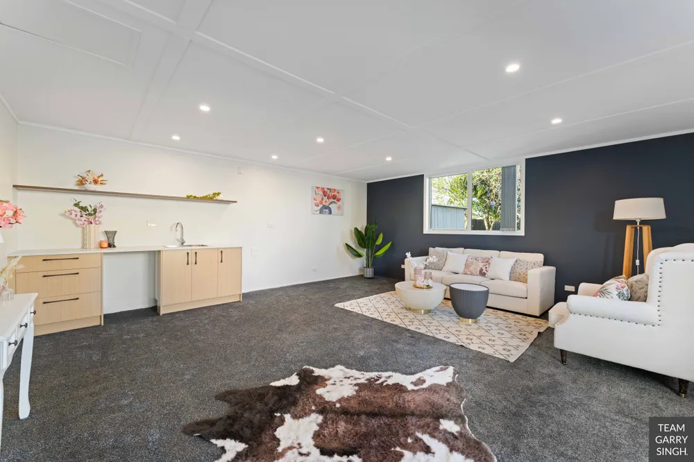 Photos of 34 Antrim Crescent