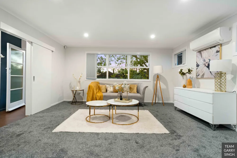 Photos of 34 Antrim Crescent