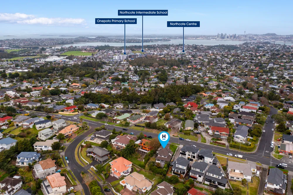 Photos of 128 Coronation Road
