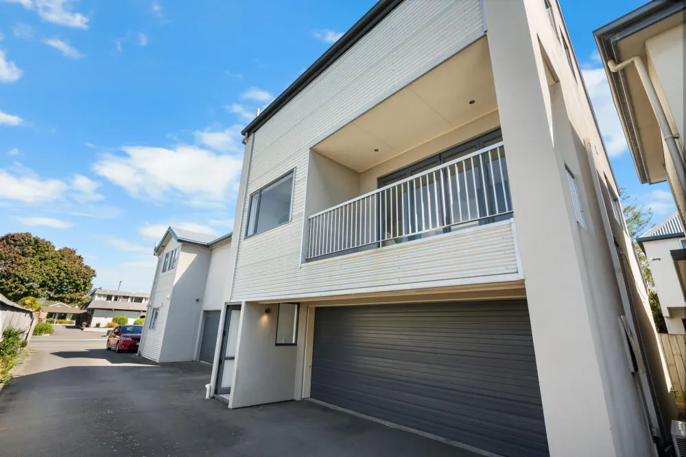 Photos of 25A Huxley Street