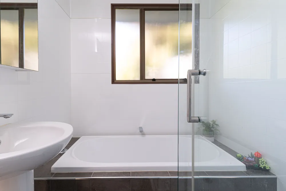 Photos of 18A Lyttelton Street