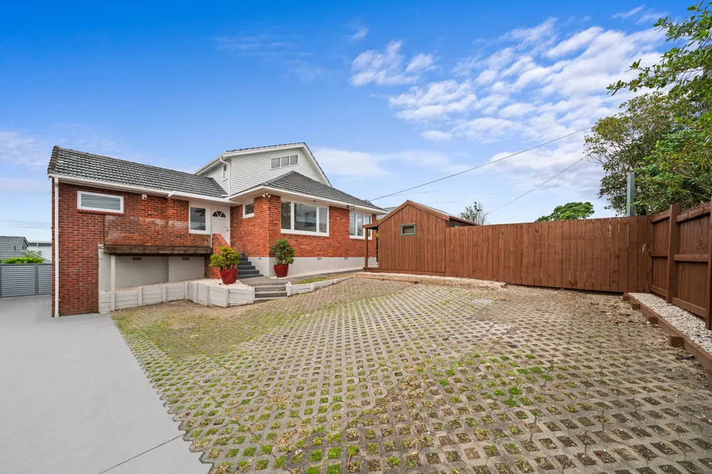 Photos of 75 Forrest Hill Road