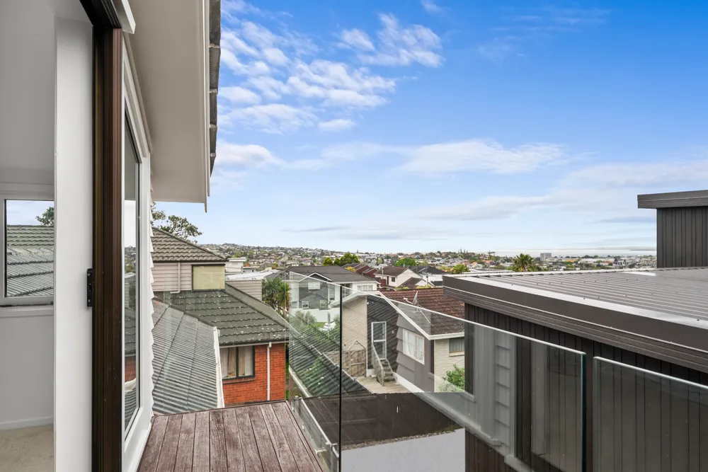 Photos of 75 Forrest Hill Road