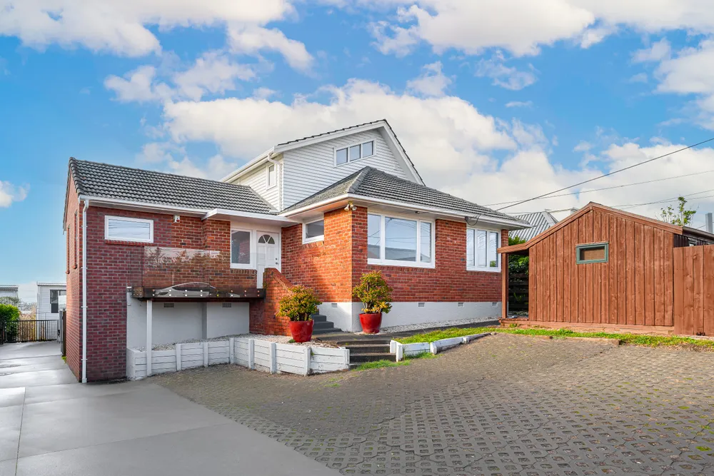 Photos of 75 Forrest Hill Road