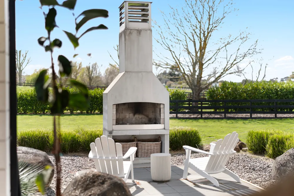 Photos of 382B Tuakau Road