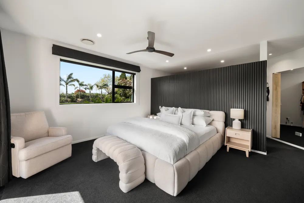 Photos of 382B Tuakau Road