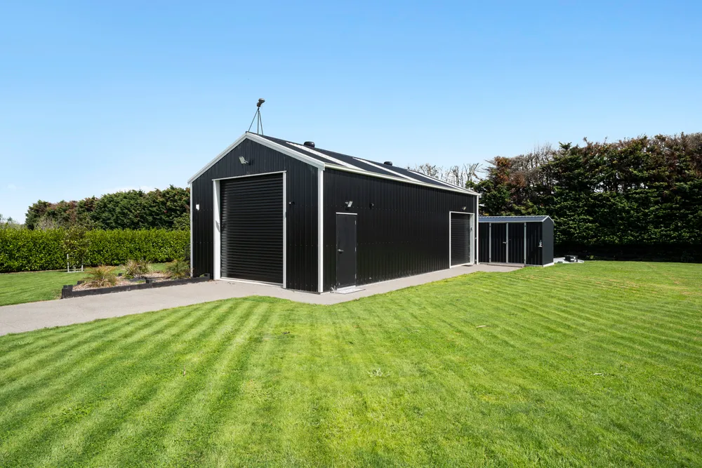 Photos of 382B Tuakau Road