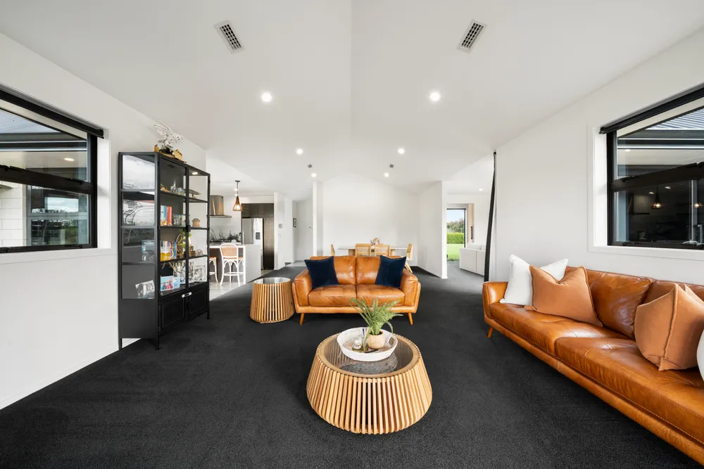 Photos of 382B Tuakau Road