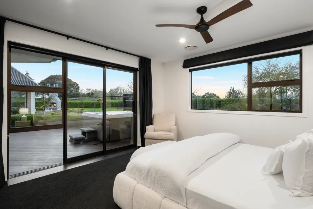 Photos of 382B Tuakau Road