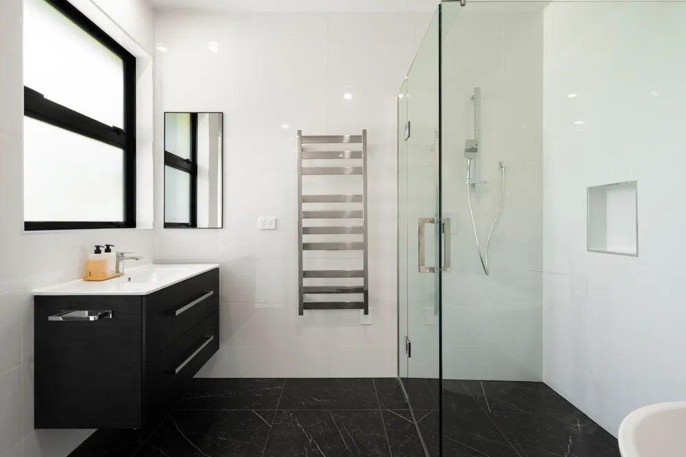 Photos of 382B Tuakau Road