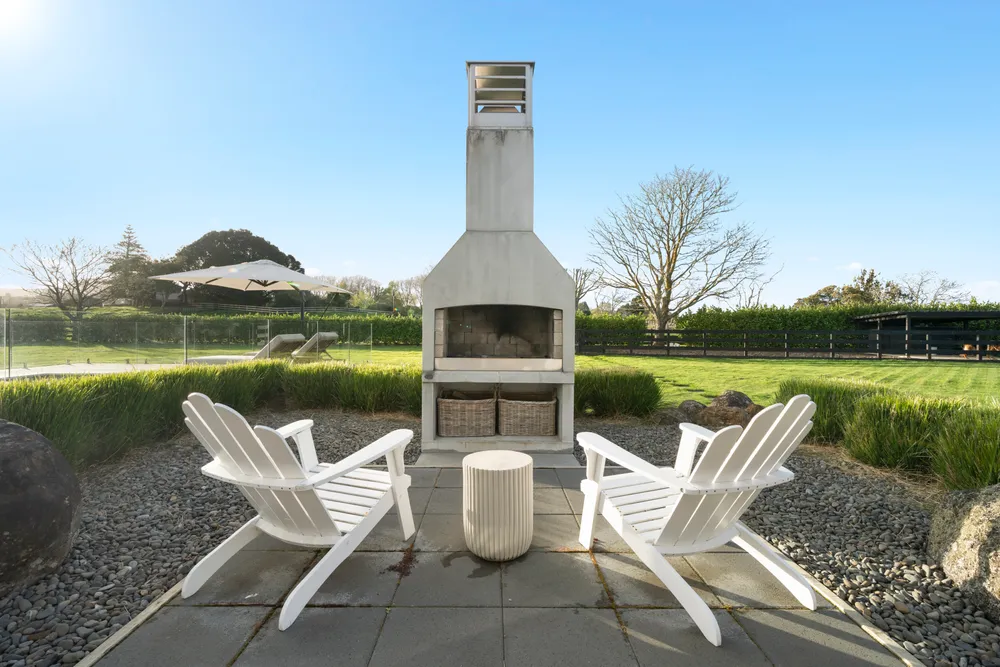 Photos of 382B Tuakau Road