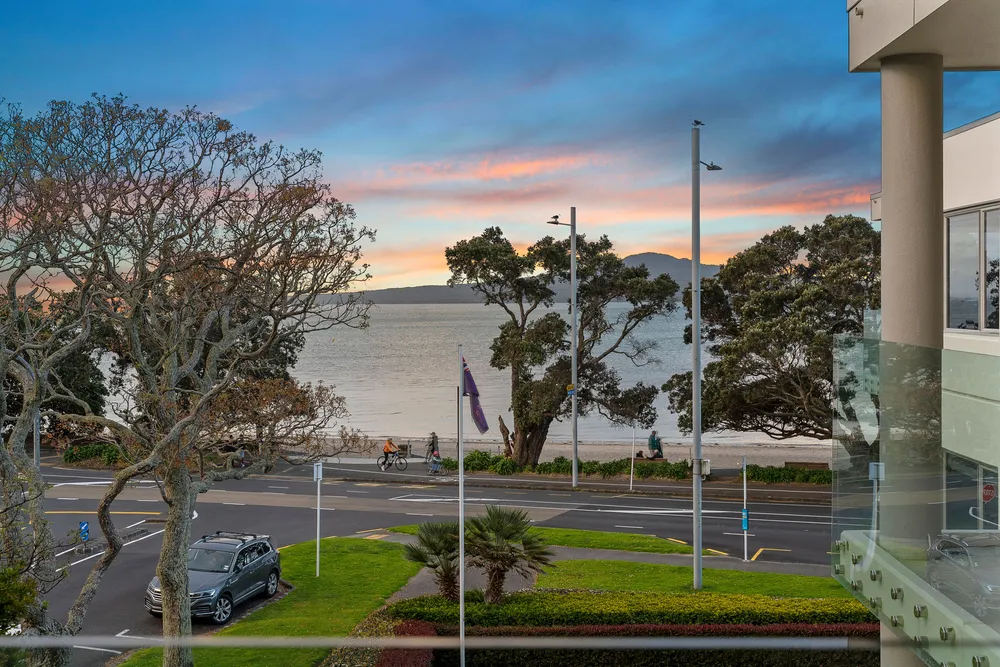Photos of 9/245 Tamaki Drive
