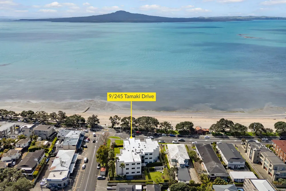 Photos of 9/245 Tamaki Drive
