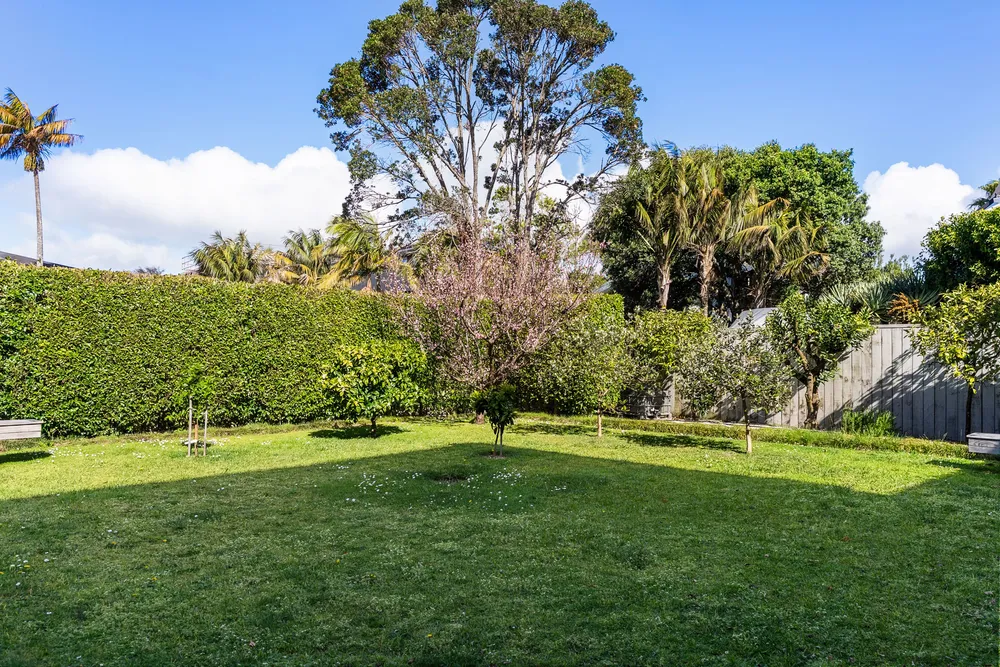 Photos of 9/245 Tamaki Drive