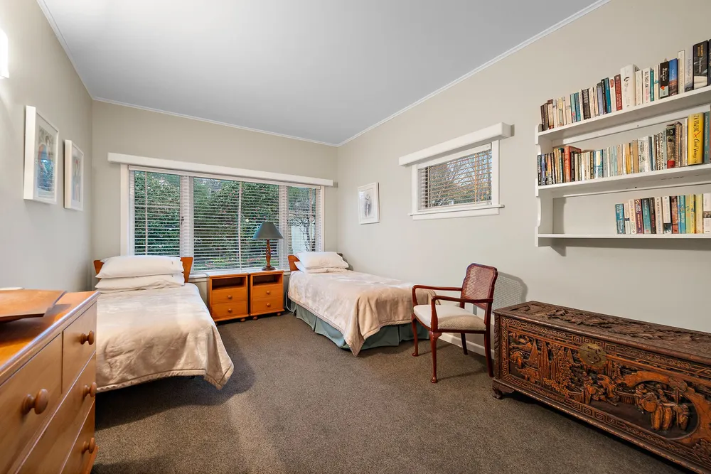 Photos of 17 Allum Street
