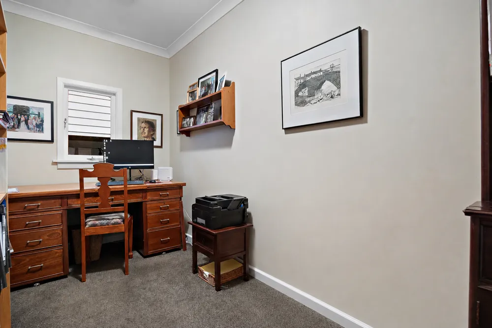 Photos of 17 Allum Street