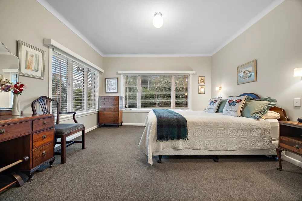Photos of 17 Allum Street