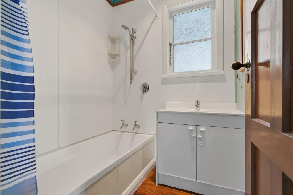 Photos of 23 Cairnfield Road