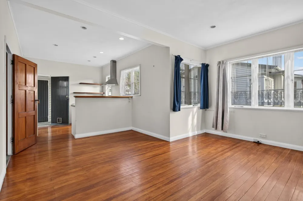 Photos of 23 Cairnfield Road