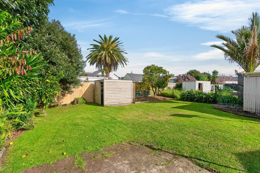 Photos of 23 Cairnfield Road