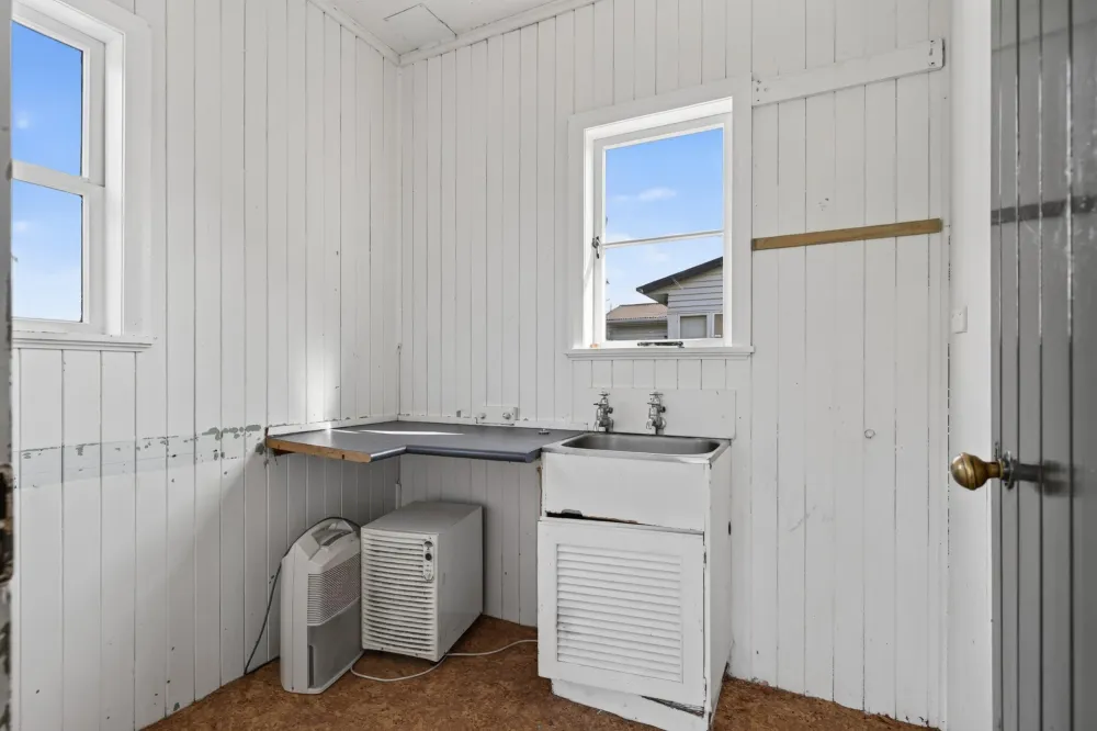 Photos of 23 Cairnfield Road