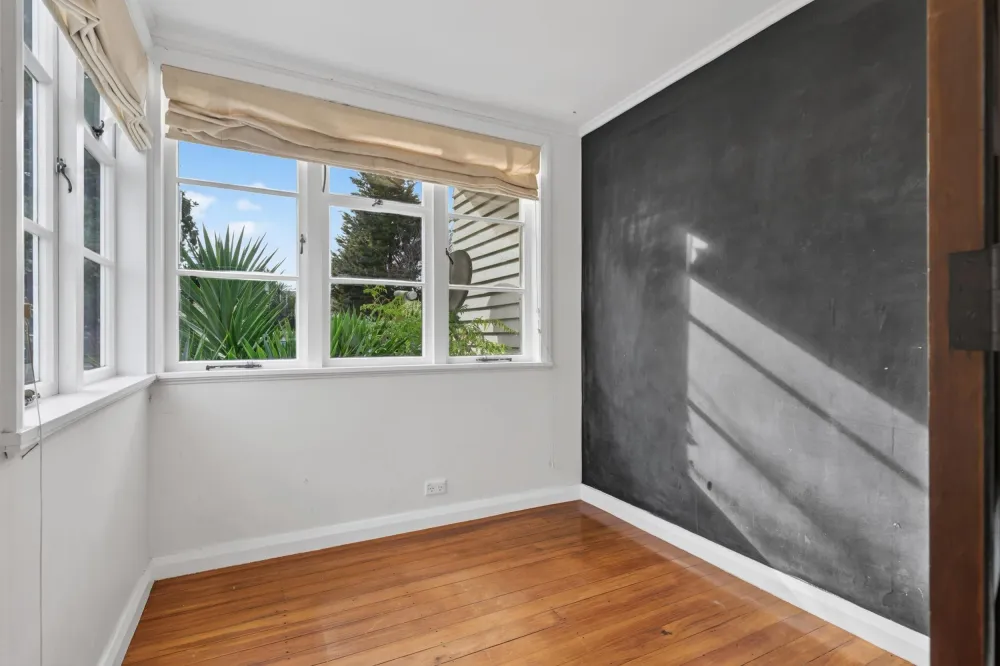 Photos of 23 Cairnfield Road