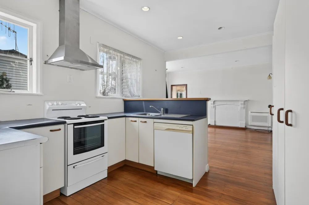 Photos of 23 Cairnfield Road
