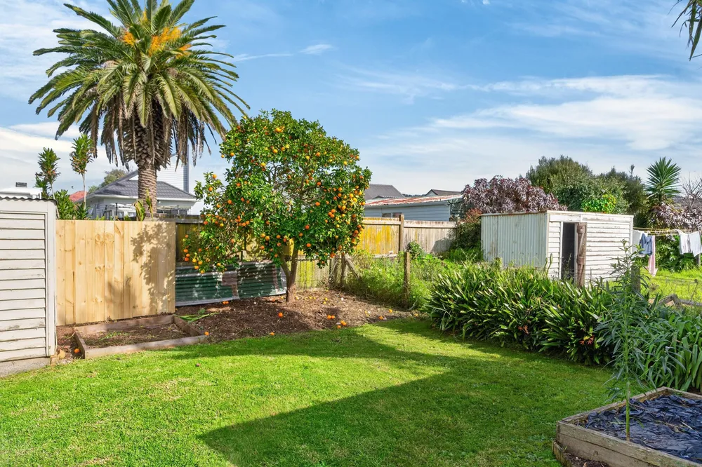 Photos of 23 Cairnfield Road