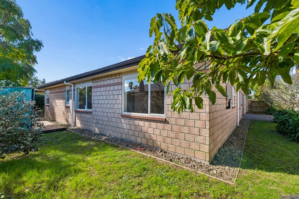 Photos of 14 Monash Place