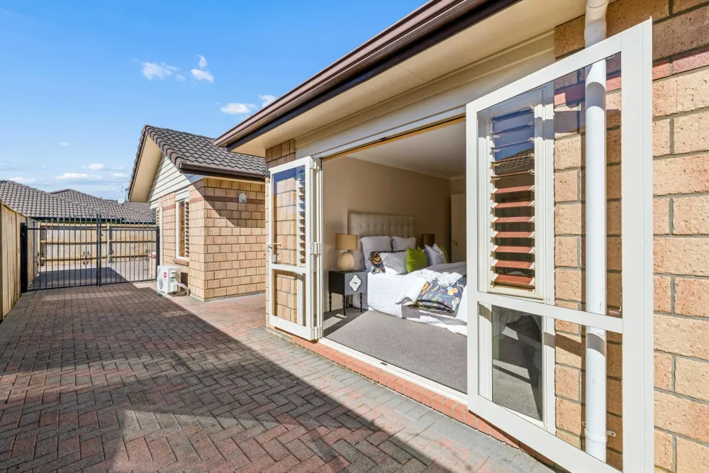 Photos of 14 Monash Place