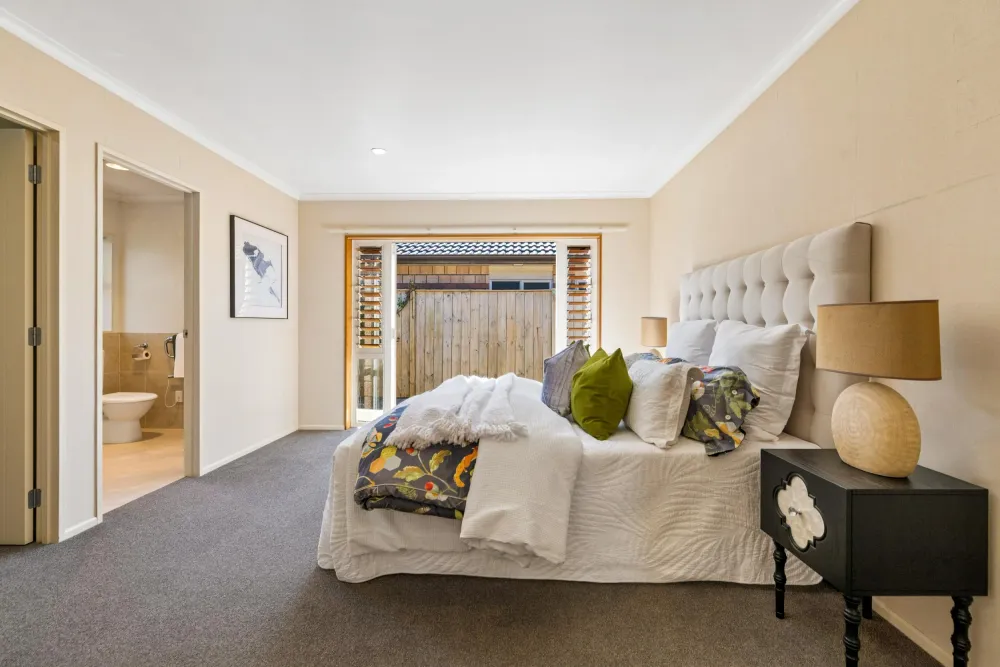 Photos of 14 Monash Place