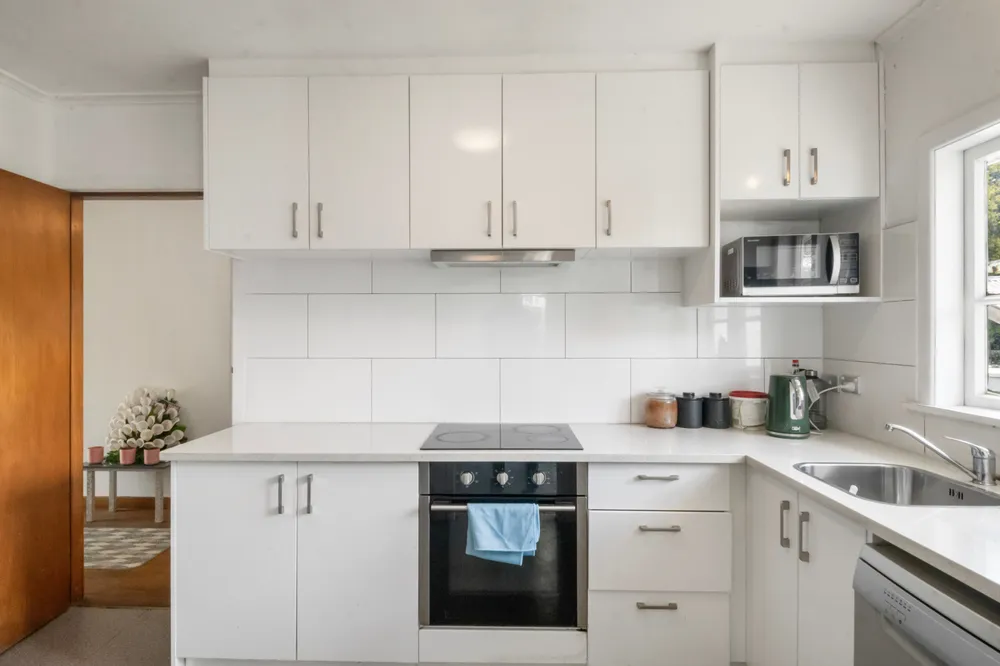 Photos of 184 New Windsor Road