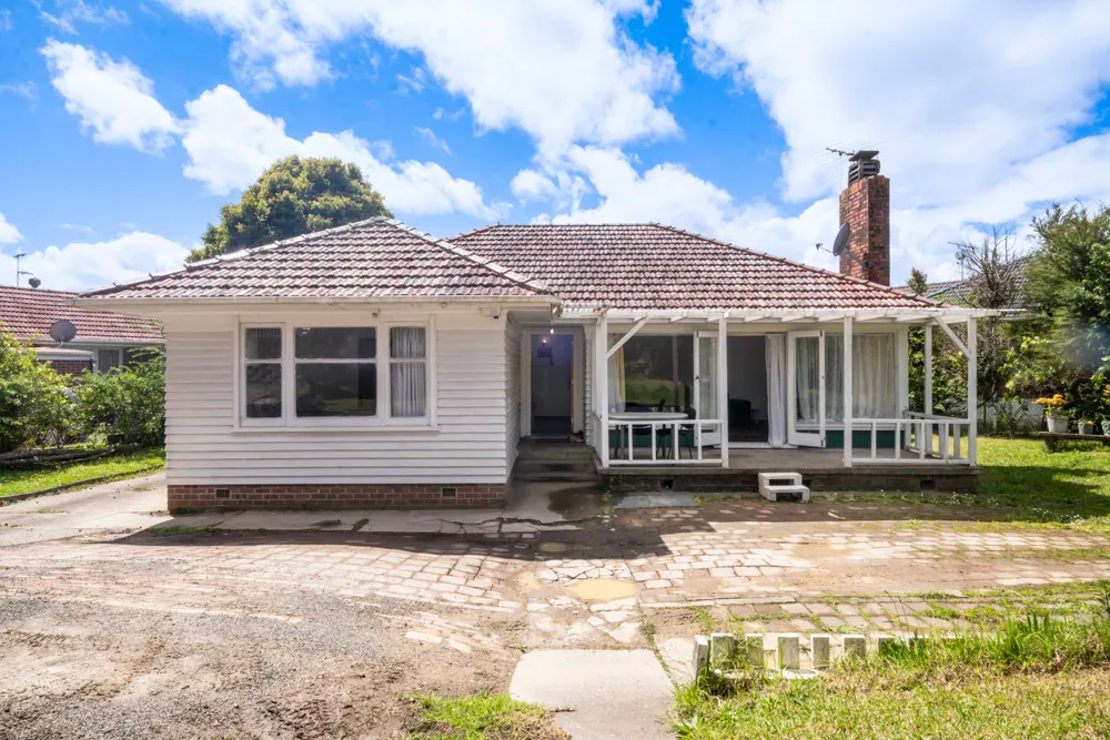 Photos of 184 New Windsor Road