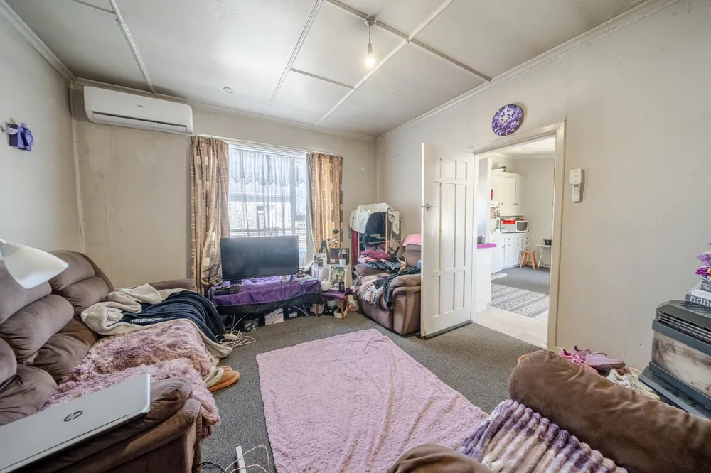 Photos of 261 Nelson Street