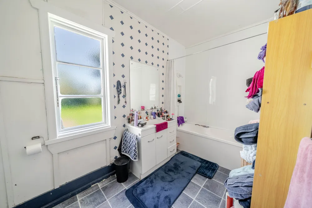 Photos of 261 Nelson Street