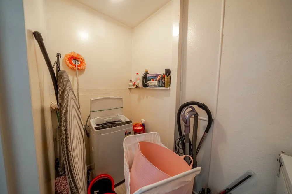 Photos of 261 Nelson Street
