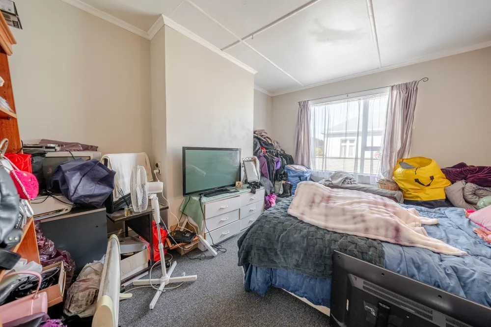 Photos of 261 Nelson Street
