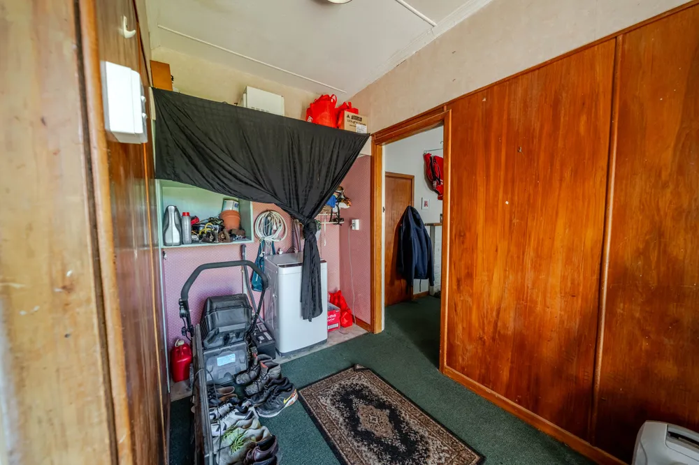 Photos of 261 Nelson Street