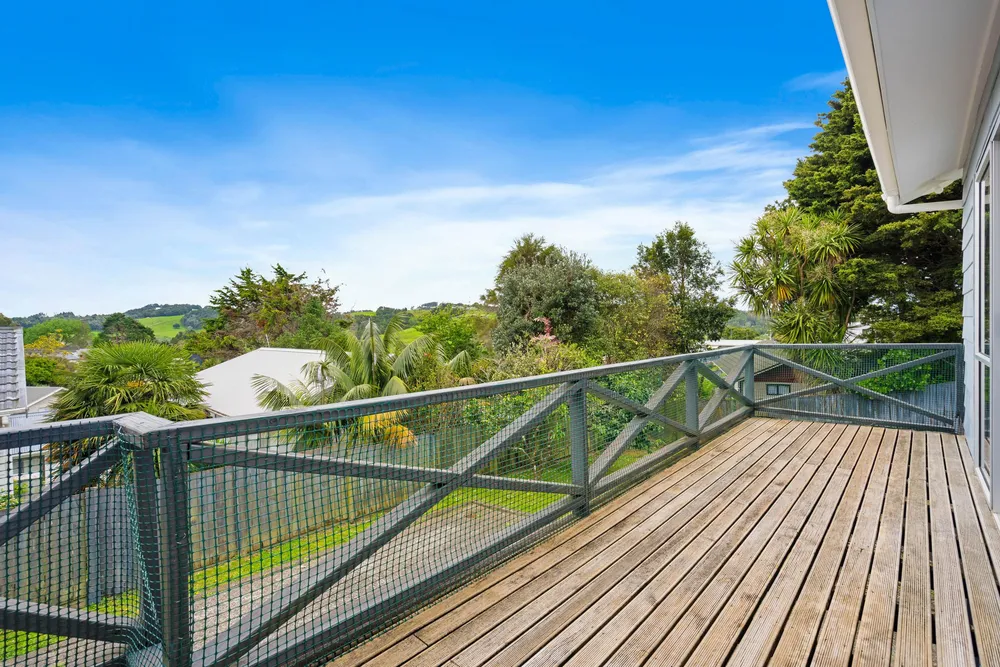 Photos of 10 Mariposa Place
