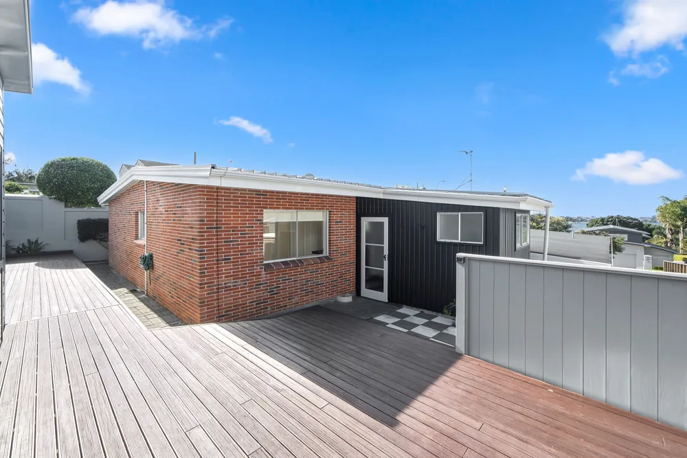 Photos of 2/34 Lake View Road