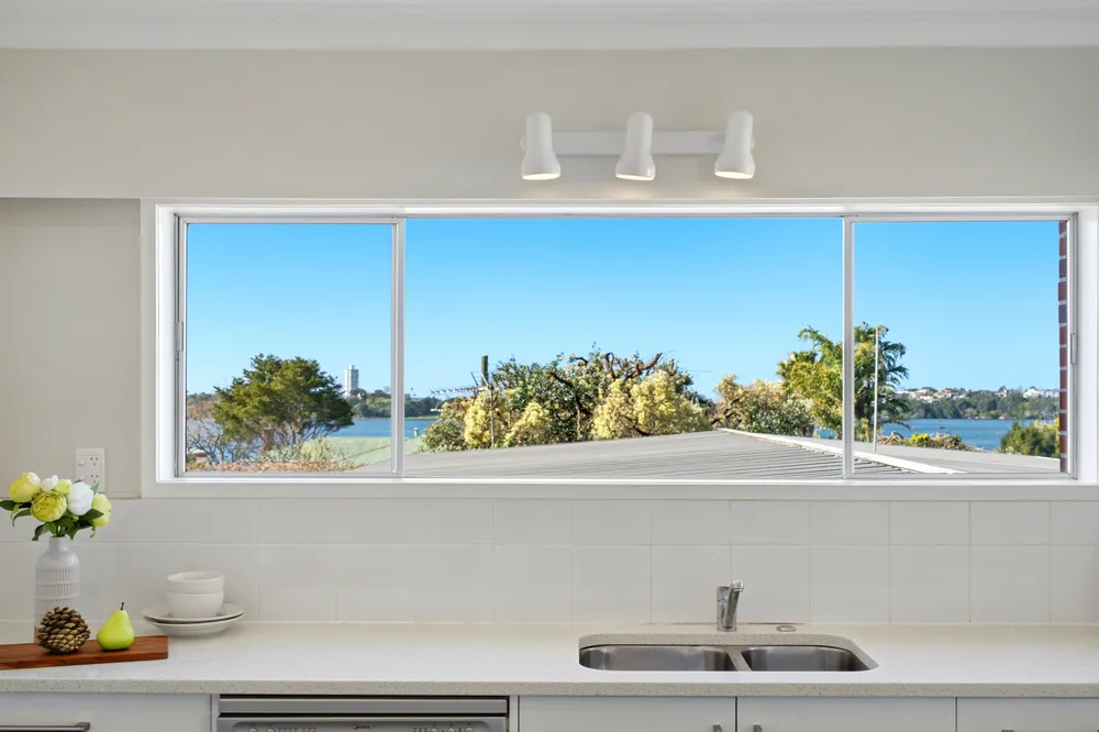 Photos of 2/34 Lake View Road