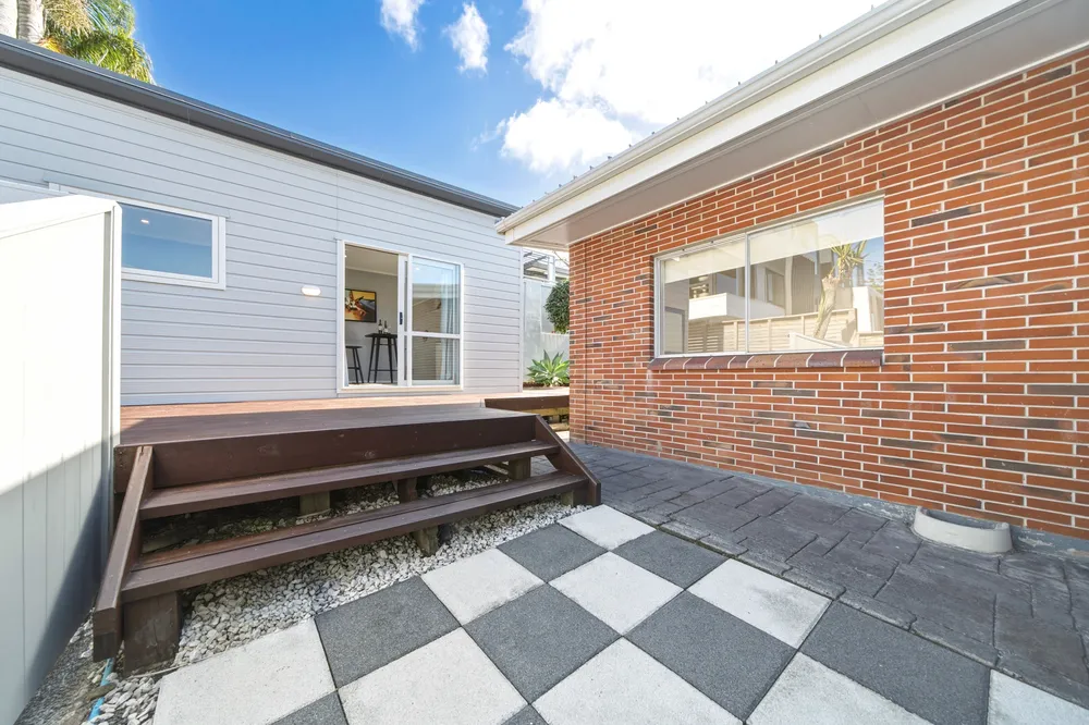 Photos of 2/34 Lake View Road