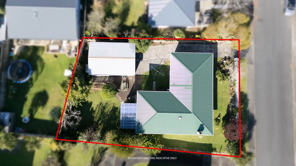 Photos of 3 Crocombe Crescent