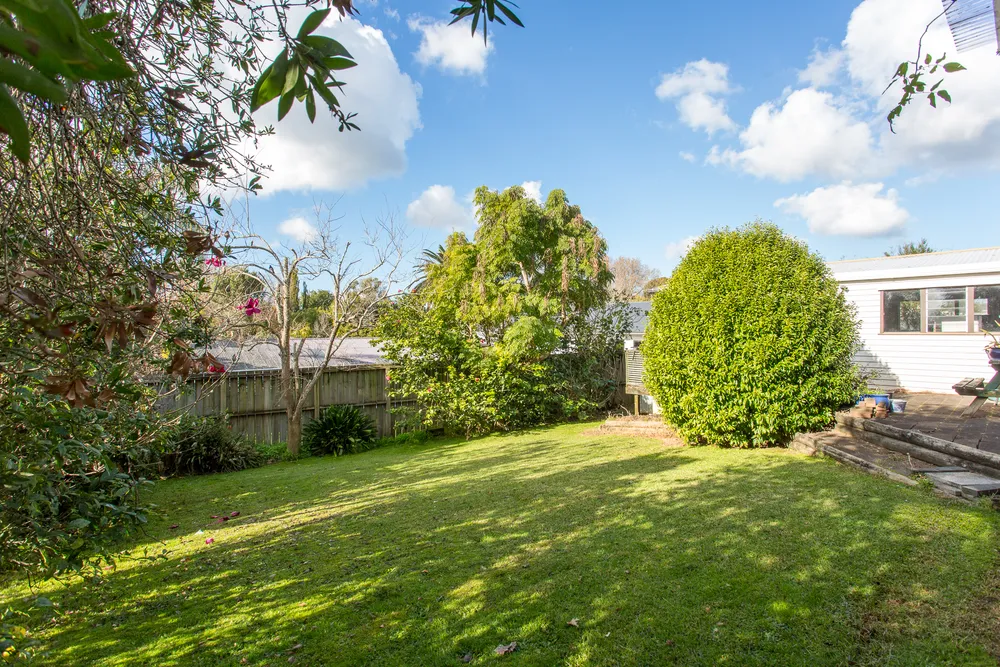Photos of 3 Crocombe Crescent