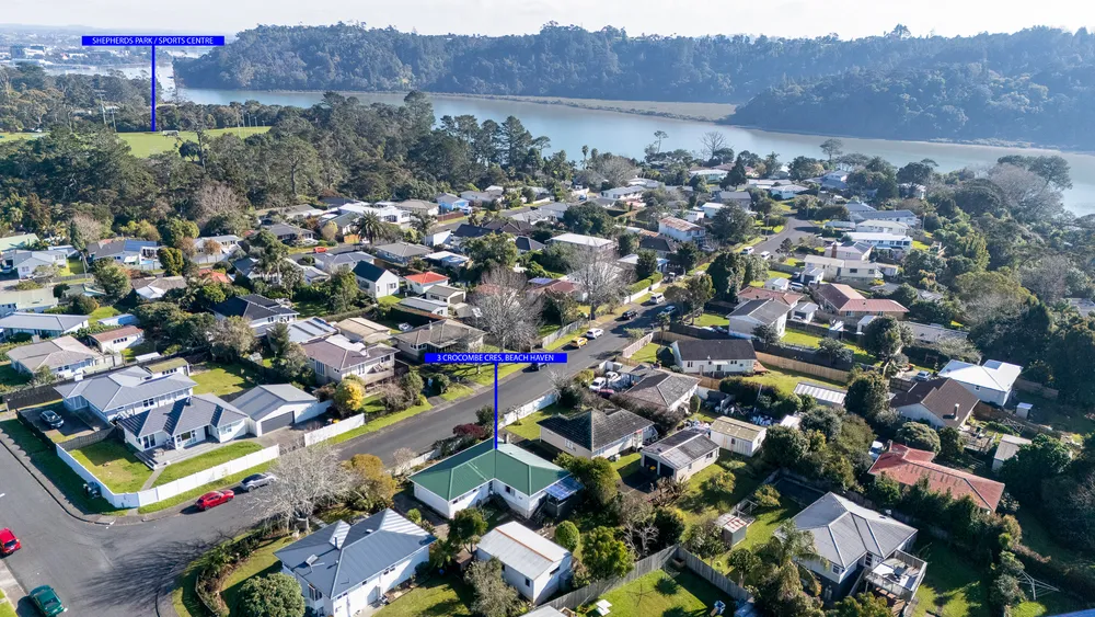 Photos of 3 Crocombe Crescent