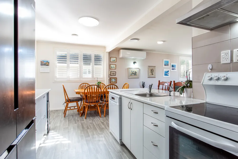 Photos of 3 Crocombe Crescent