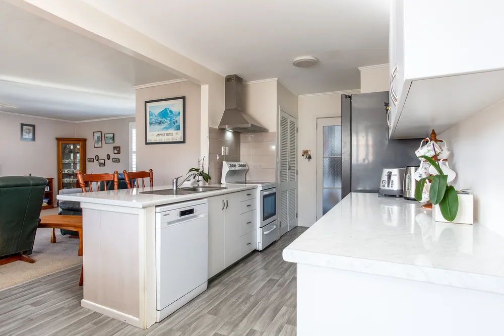 Photos of 3 Crocombe Crescent