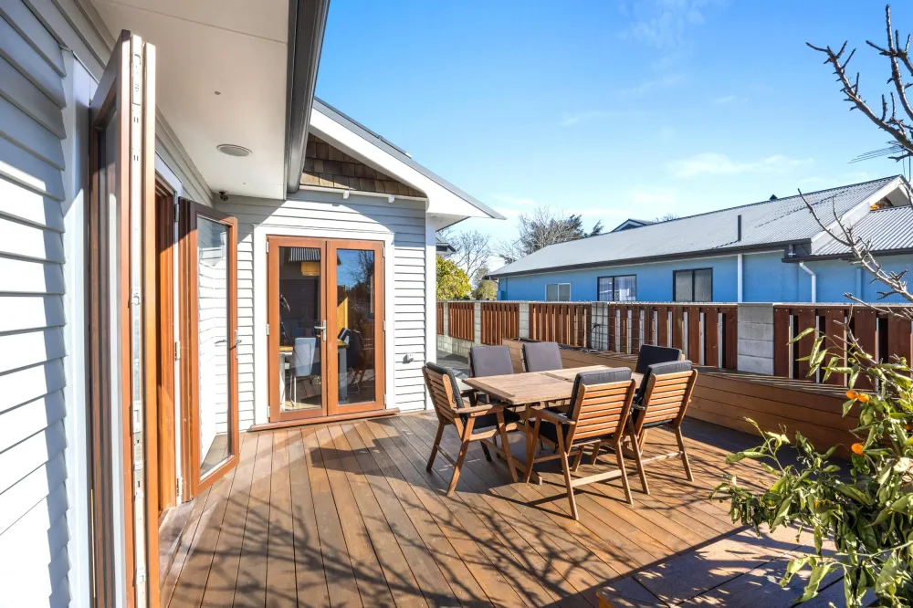Photos of 168 Lyttelton Street